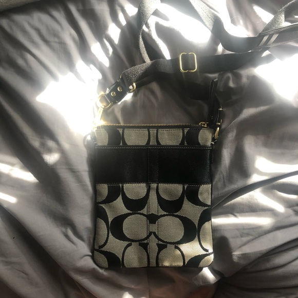 coach swing messenger bag - Picture 2 of 6